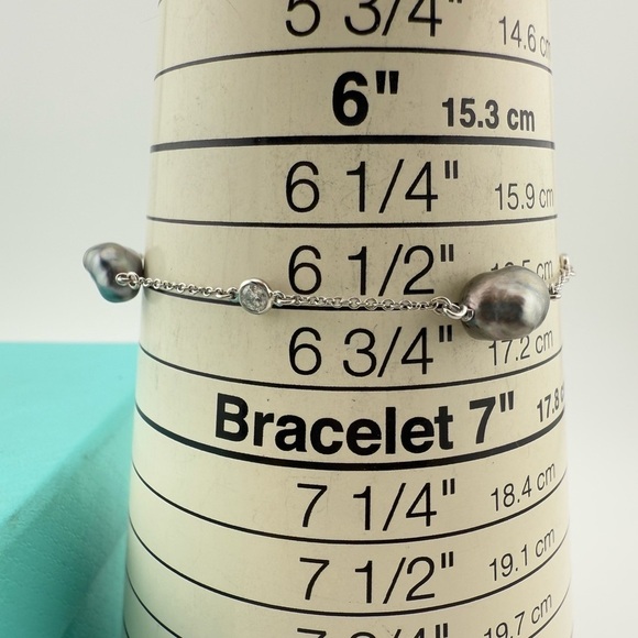 RARE Tiffany & Co. Vintage Tahitian Pearl & Diamond by the Yard Bracelet in Plat - Picture 4 of 8